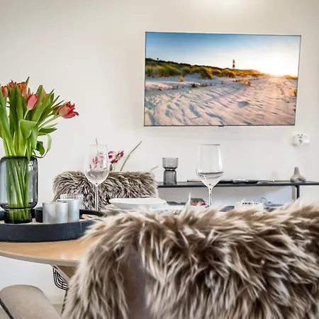 Haus Delphin Manni's Utkiek شقة